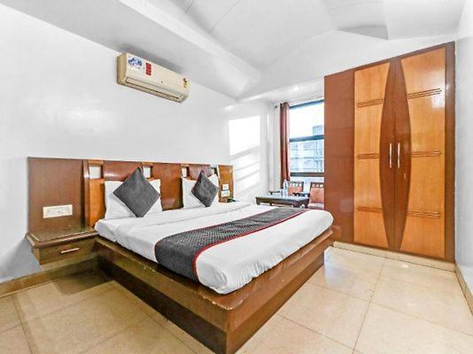 Geeson International-new Delhi Railway Station-paharganj Hotel